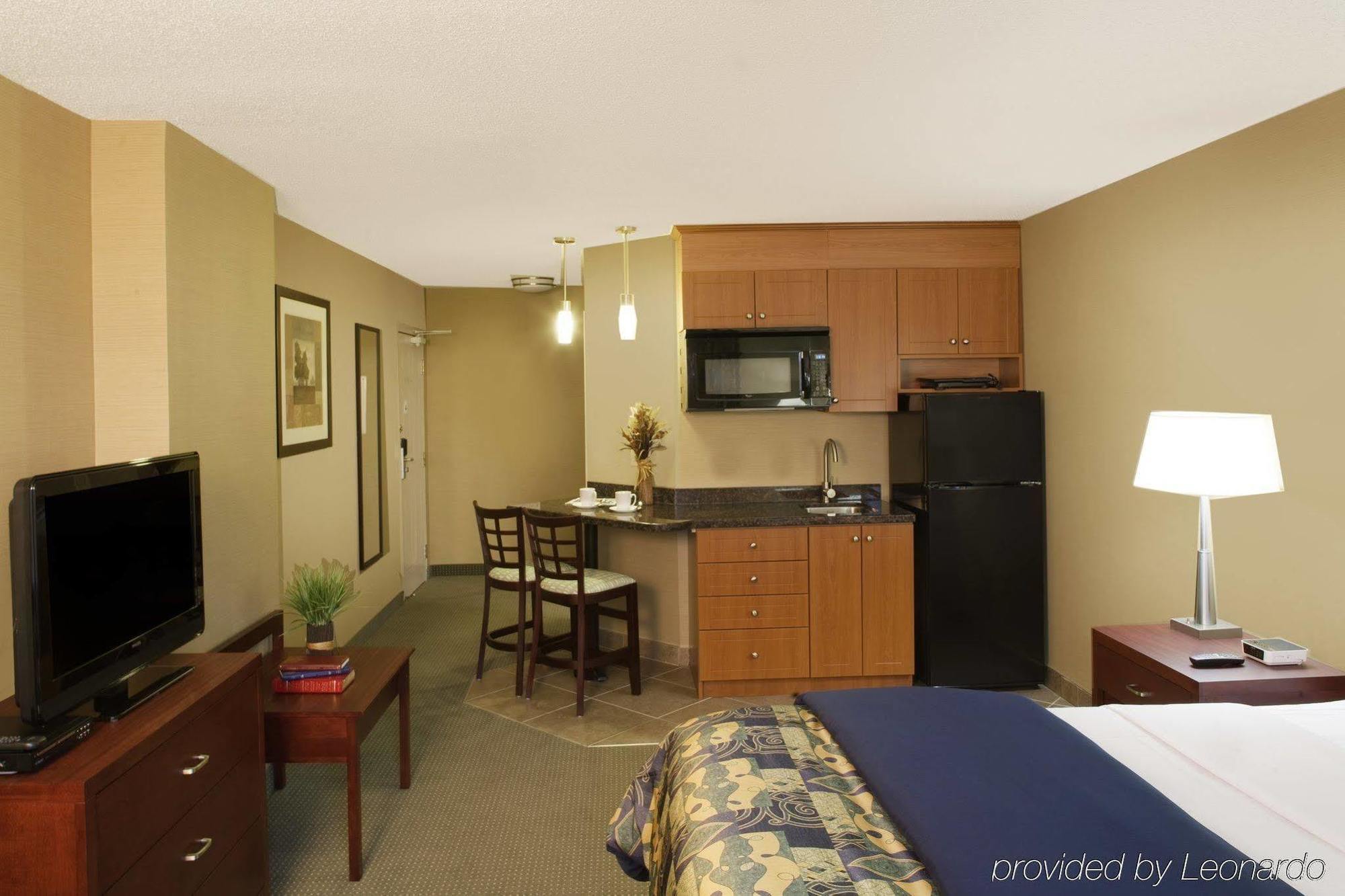 Travelodge By Wyndham Oshawa Whitby Chambre photo