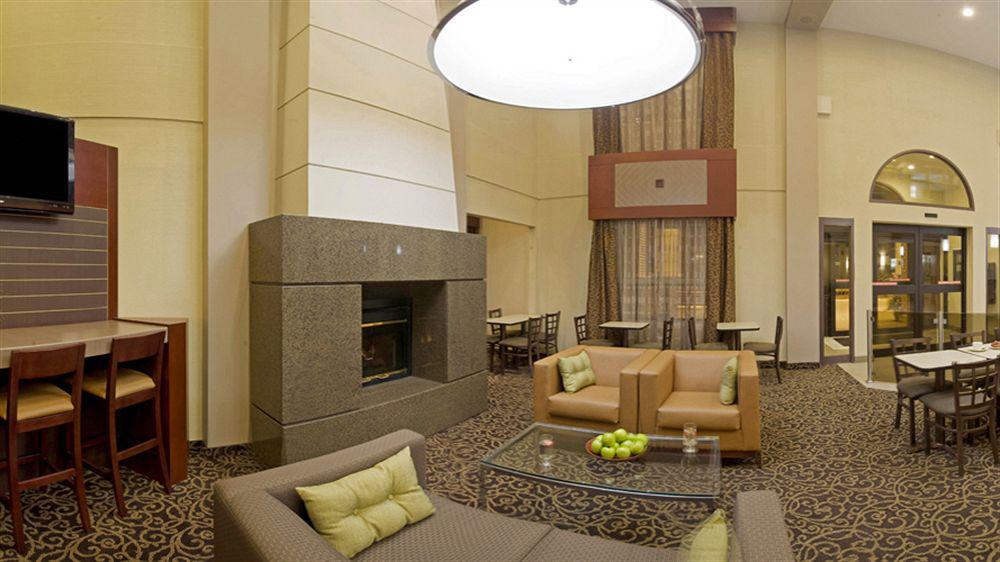 Travelodge By Wyndham Oshawa Whitby Extérieur photo