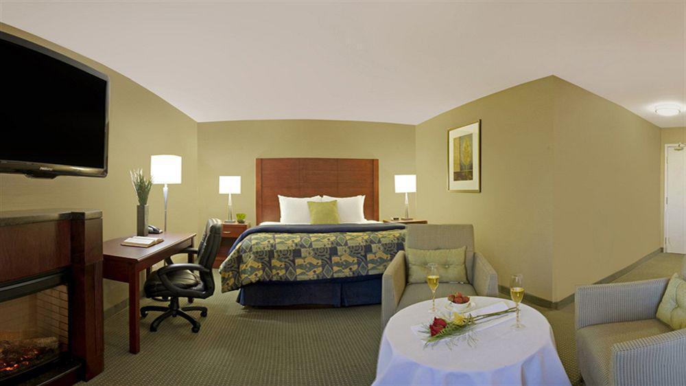 Travelodge By Wyndham Oshawa Whitby Chambre photo